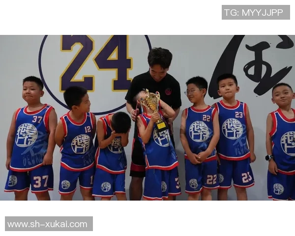 探索cyx篮球明星的成长之路与辉煌成就背后的故事与启示